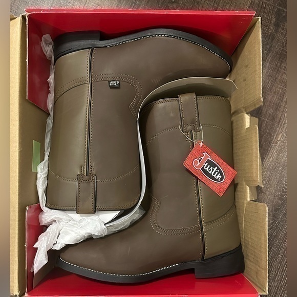 Justin Boots Other - NWB 🥾JUSTIN 🥾 Temple Clay Brown Cowhide Roper SIZE 12